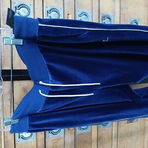 Deep Blue Sweatpants and Joggers in Soft Fabric